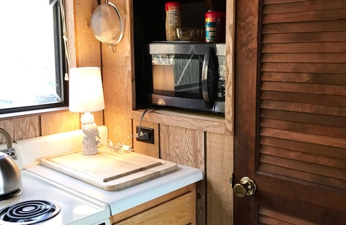 Innsbrook Cabin | Firefly Inn lakefront family/pet friendly retreat. Book early!