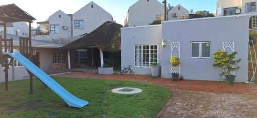Drakenstein Apartment | Firehouse selfcatering Garden Cottage no 2