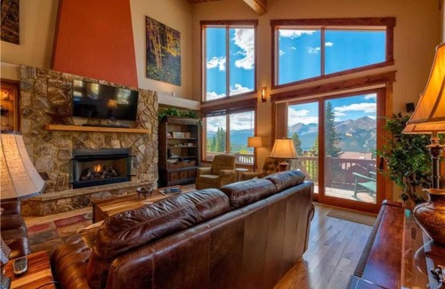 Woodmoor House | Firelight Luxury