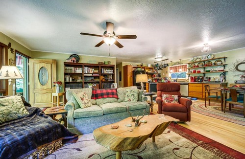 Sylva House | Fireplace and Mtn Views Updated North Carolina Home