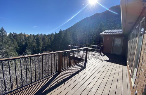 Cascade-Chipita Park House | Fireplace, Large Deck with Panoramic Views, 3BR + 3BA, new carpet and blinds