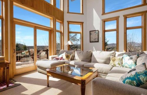 Windham House | Fireplaces, Home Theater, Ski-In Out Windham Lodge