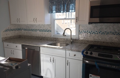 North Beach Haven House | First Fl Apt Lovely, Immaculate home. Ocean Block! Owned by Original Owner