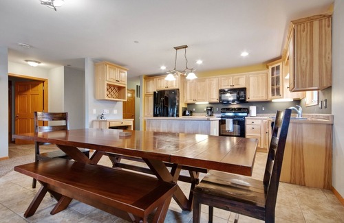 Arkdale Condo | First Floor 3 BR Condo, Northern Bay Golf Course by RedAwning