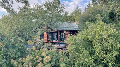 Amirim Ski Chalet | First Light Cabins