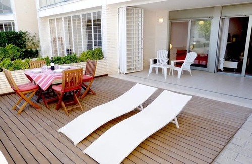 Molinell Apartment | FIRST LINE BEACH APARTMENT WITH SEA VIEWS. WIFI.