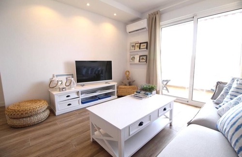 Molinell Apartment | FIRST LINE BEACH APARTMENT WITH SEA VIEWS. WIFI.