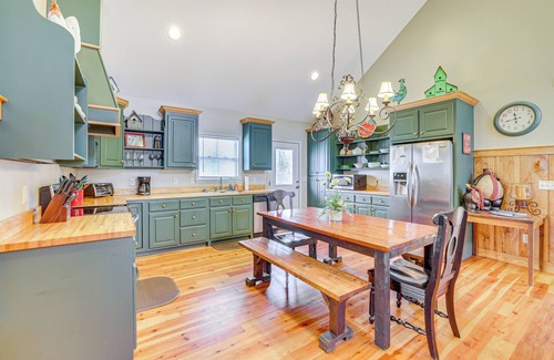 Marietta House | Fish, Hike & Relax: Marietta Gem w/River Access!