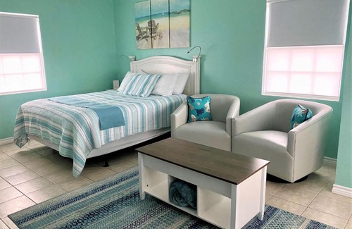Cedar Lane Hotel | Fish Tail Inn