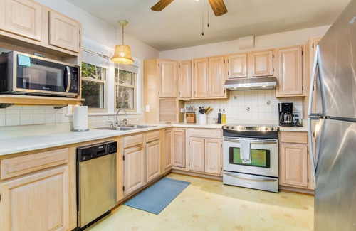 Southeast Pensacola House | Fisher House | Dog Friendly near Bayou Texar