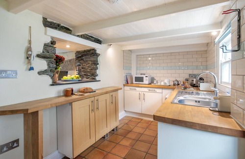 Porthleven House | Fisherman's Cottage - Four Bedroom House, Sleeps 6