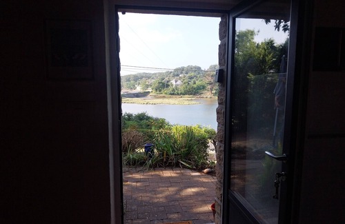 Roscanvel House | Fisherman's house facing the sea