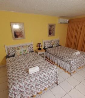 Falmouth Hotel | Fisherman's Inn Hotel on the Luminous Lagoon