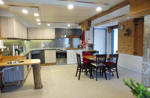 Midsund Municipality Apartment | Fiskesenter Birkeland