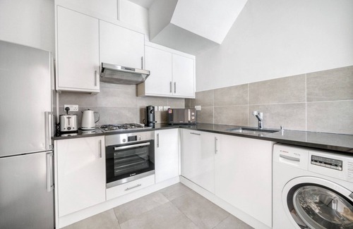 Fitzrovia Apartment | Fitzrovia 2BR on Tottenham Crt Rd, nr. Oxford Str. Shops, by Blueground