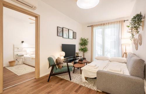 Nepszinhaz negyed Apartment | Fiumei Essence Apartment