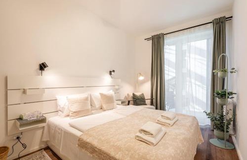 Nepszinhaz negyed Apartment | Fiumei Essence Apartment