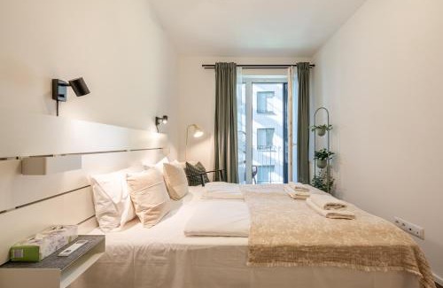 Nepszinhaz negyed Apartment | Fiumei Essence Apartment