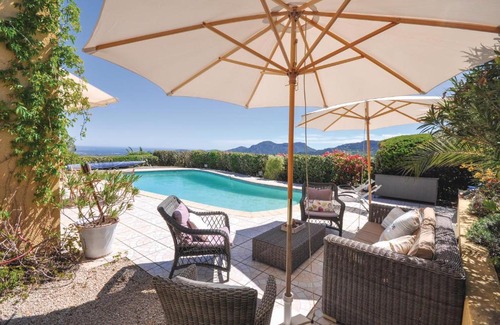 Les Adrets-de-l'Esterel House | Five-Bedroom Holiday Home in Les Adrets d l´Esterel
