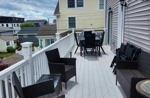 Seabrook House | Five Bedroom Seabrook Beach Home