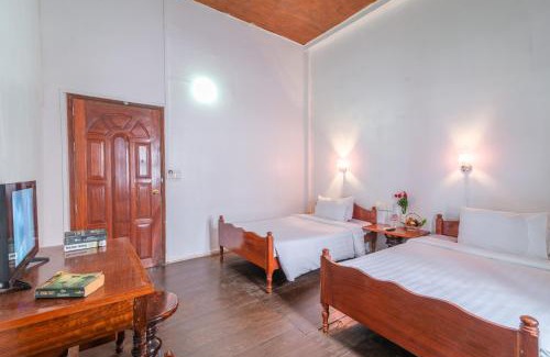 Downtown Siem Reap House | Five Rose Siem Reap Hostel