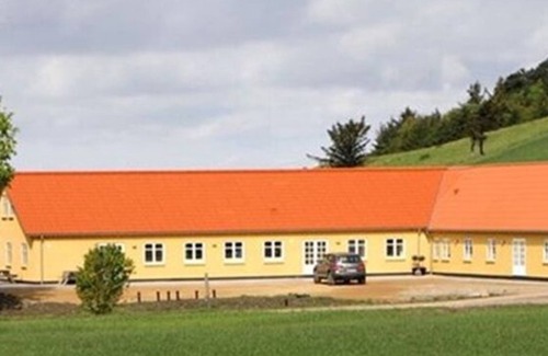 Nykobing Mors House | Flade/Mors. Camp school located located just 400m. to Hanklit and Salgjerhøj.