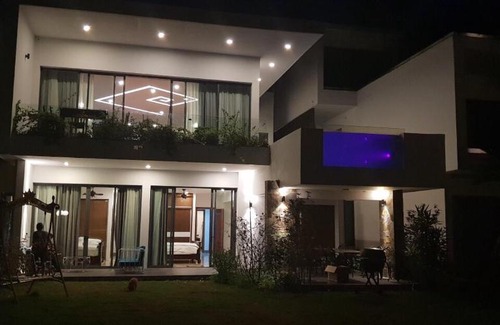 Ngoc Quang Resort | Flamingo Dai Lai Resort- Skylake Villa H29