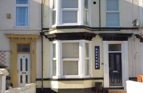 Bridlington Apartment | FLAT 1, country holiday cottage in Bridlington