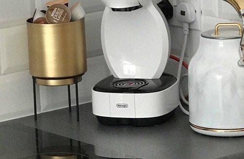 Reading Apartment | Flat 1 Helena House, 1-Bed, Sleeps 2, Garden