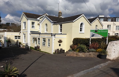 Torquay Apartment | Flat 6 - Appletorre House Holiday Flats