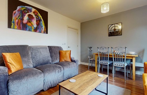 Hinckley Apartment | Flat 9 Stylish 2Bed 1st Floor | Business | Parking | WIFI