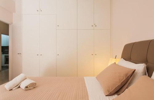 Plaka Apartment | Flat in Athens historic city center @Ipitou str