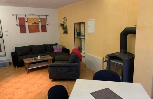 Frankenroda Apartment | Flat in Creuzburg with terrace and garden