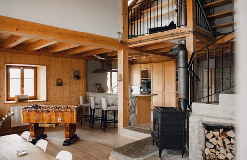 La Chaux-du-Milieu Other | Flat in old renovated farmhouse