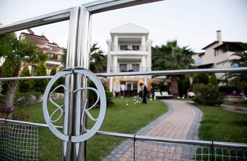 Polichrono Apartment | Flat in Pallini with private terrace