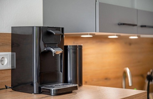 Mitte Apartment | Flat in Südfriedhof with large balcony