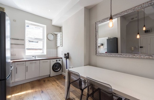 Harrow Road Apartment | Flat in Westbourne Park/Maida Hill