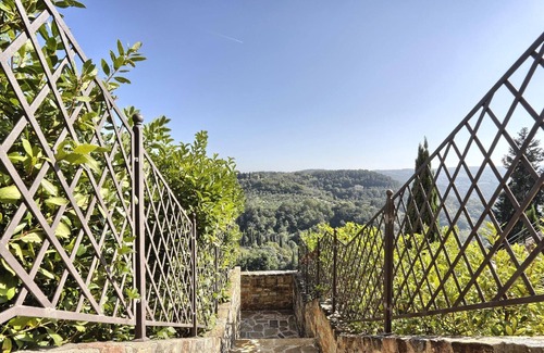 Castelfalfi Apartment | Flat La Loggia