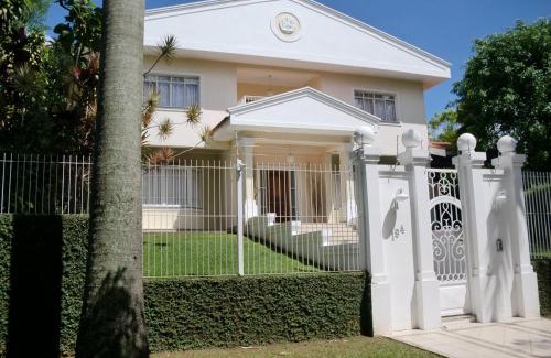 Vila Gardenia House | Flat Mobiliado de 70 m2 de Área c Piscina - Estilo Pousada - não é a casa