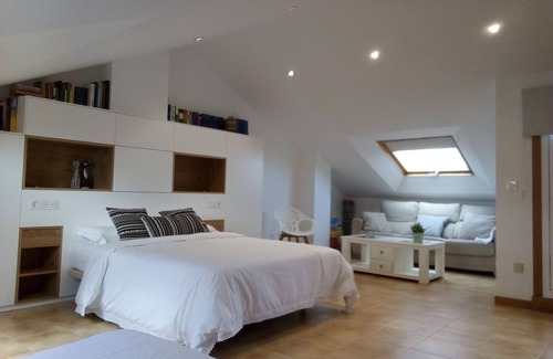 Quintans Ski Chalet | FLAT, QUIET, A 3 KM BEACH LANZADA CAPACITY 8-9 PEOPLE