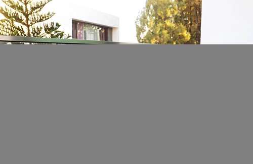 Yenisehir Apartment | Flat w Balcony in Lefkosa, 5 min to Kyrenia Gate