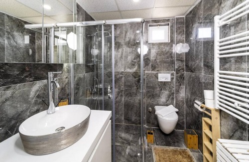 Lara Apartment | Flat with Walking Distance to Beach in Antalya