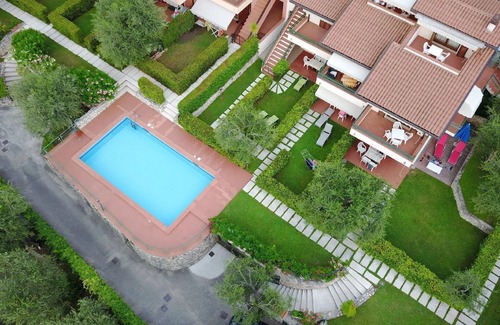 Assenza House | Flat within walking distance of lake and beach