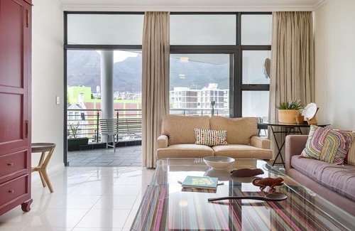 Cape Town City Centre Apartment | Flatrock 606