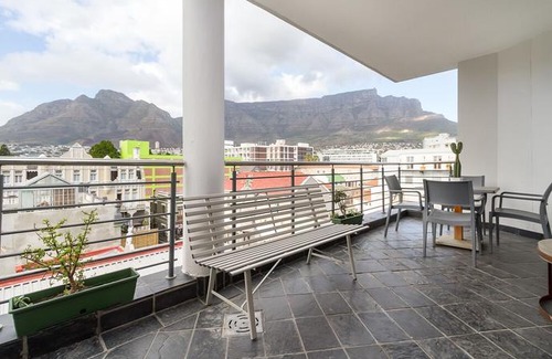 Cape Town City Centre Apartment | Flatrock 606