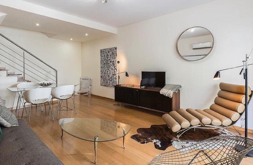 Alfama Apartment | Flea Market Alfama House (Patio/Pool/Ac/Garage)