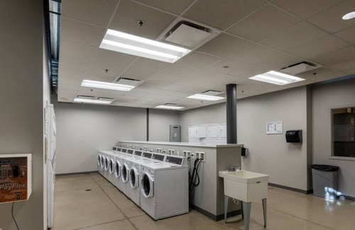 Westown Apartment | Flexhome Brewery District EL7 Fiserv+Gym+Parking