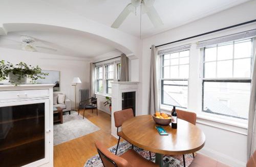 Milwaukee Apartment | Flexhome Economy 2BR Apartment B2