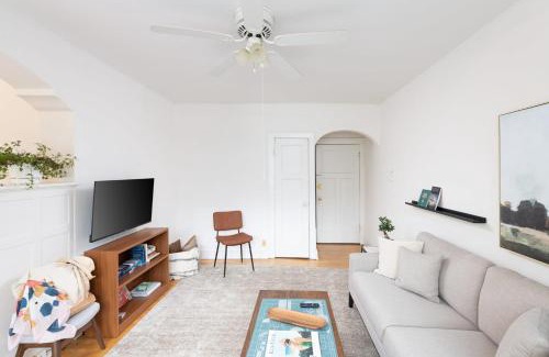 Milwaukee Apartment | Flexhome Economy 2BR Apartment B2