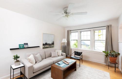 Milwaukee Apartment | Flexhome Economy 2BR Apartment B2